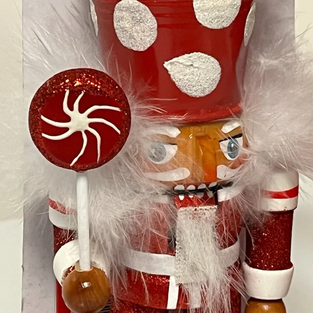 Kurt Adler Short Bucket Hat Soldier Wooden Hollywood Christmas Nutcracker 7 1/2